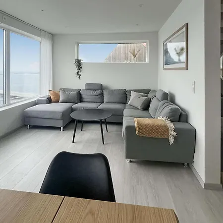 3 Bedroom Cozy In
